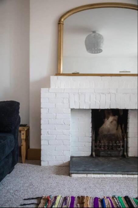 Spacious 2 Bedroom Apartment Near Seafront Penzance Exteriör bild